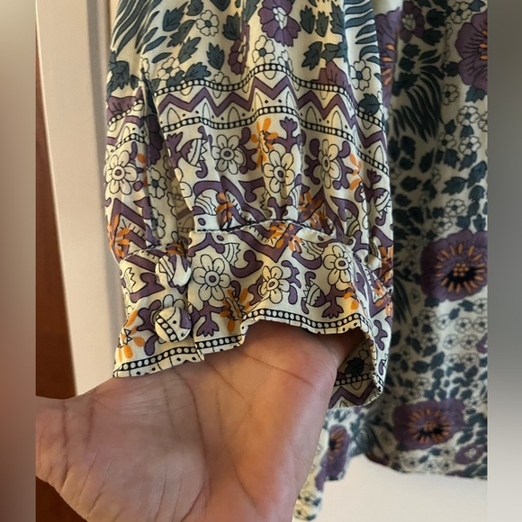 Natalie Martin Remy Top in Vintage Flowers Lavender - Picture 6 of 6